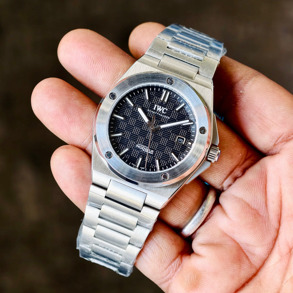 Men’s Premium Steel Belt Watch (Silver)