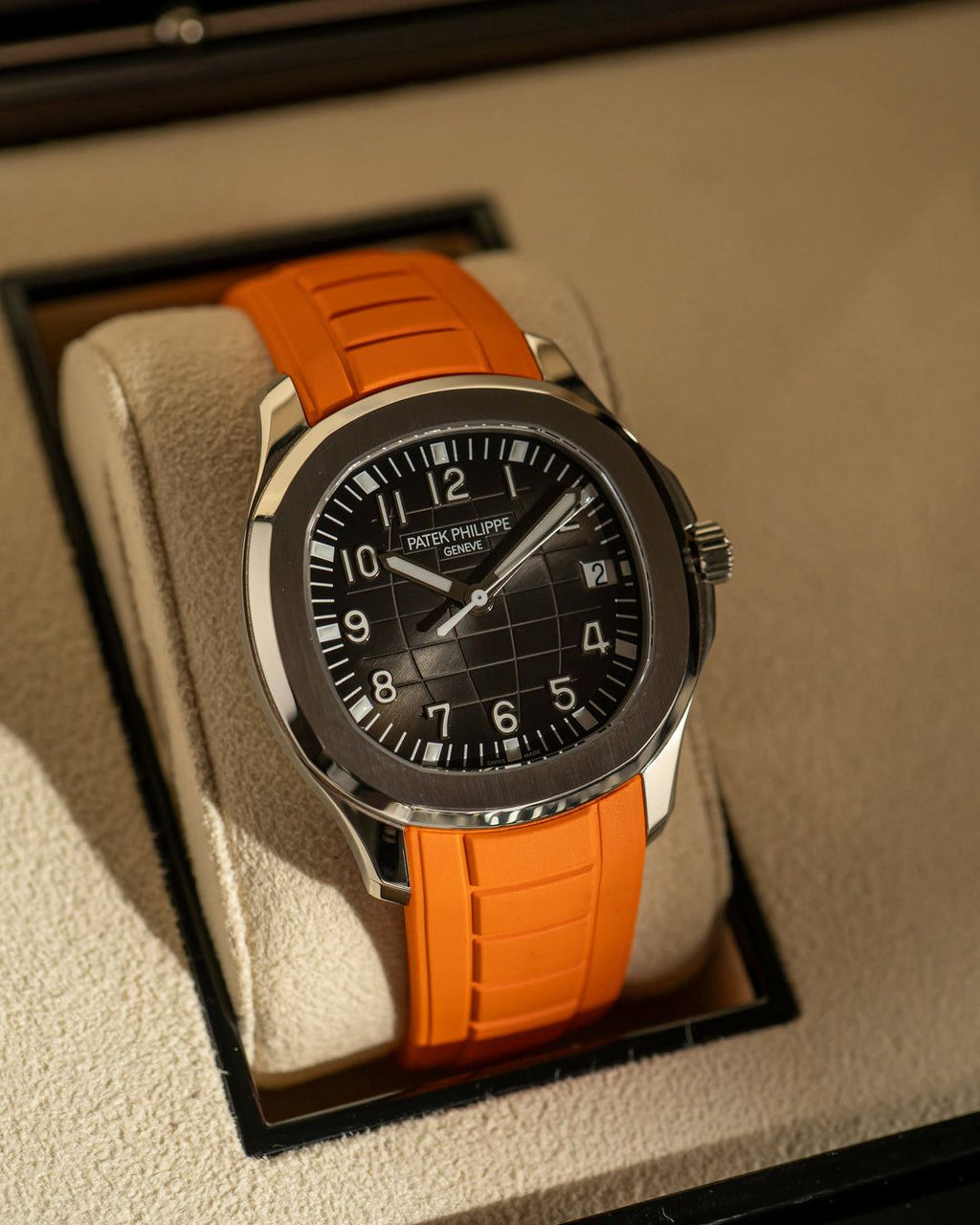 Men's High Quality Premium Rubber Belt Stainless Steel Watch with Tropical Strap