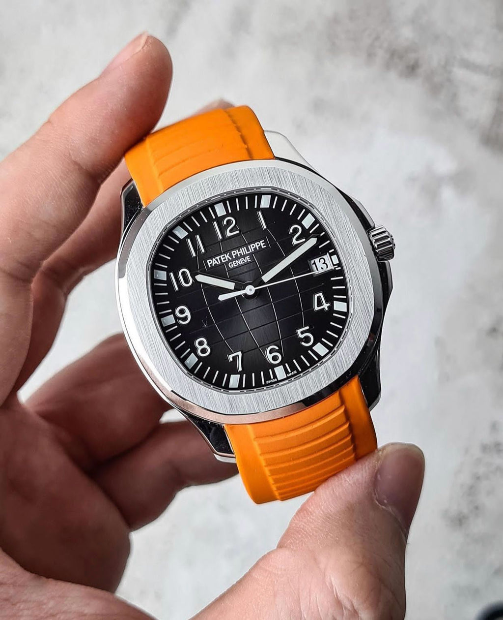 Men's High Quality Premium Rubber Belt Stainless Steel Watch with Tropical Strap