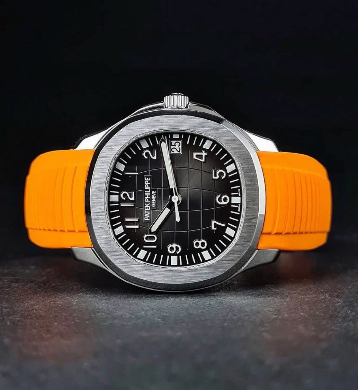 Men's High Quality Premium Rubber Belt Stainless Steel Watch with Tropical Strap