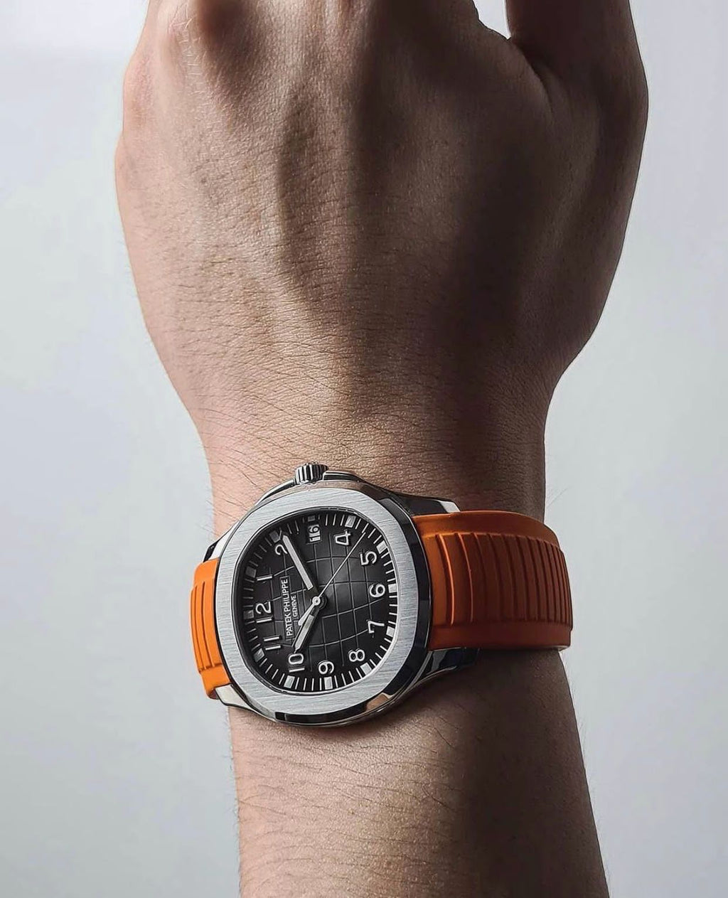 Men's High Quality Premium Rubber Belt Stainless Steel Watch with Tropical Strap