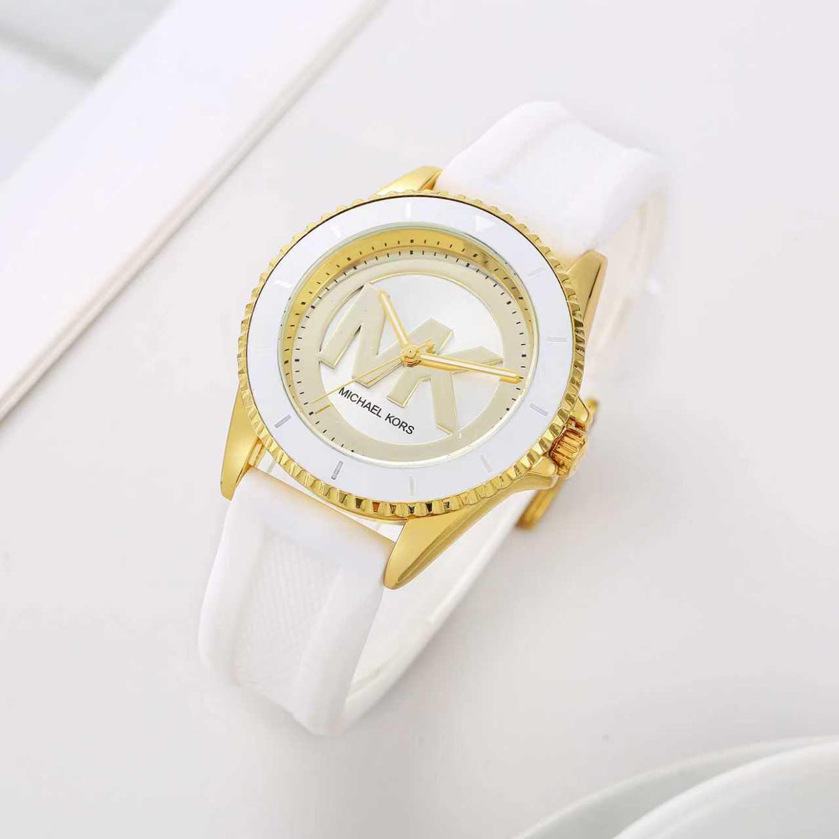 Rubber Belt Women's Premium Watch In Variants Color