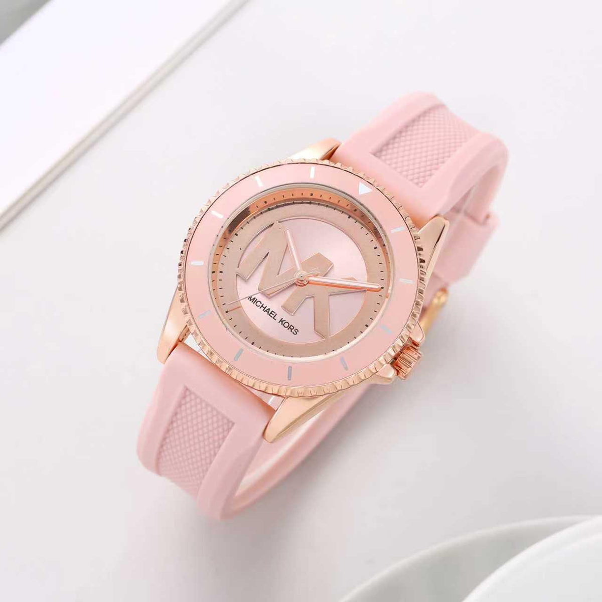 Rubber Belt Women's Premium Watch In Variants Color