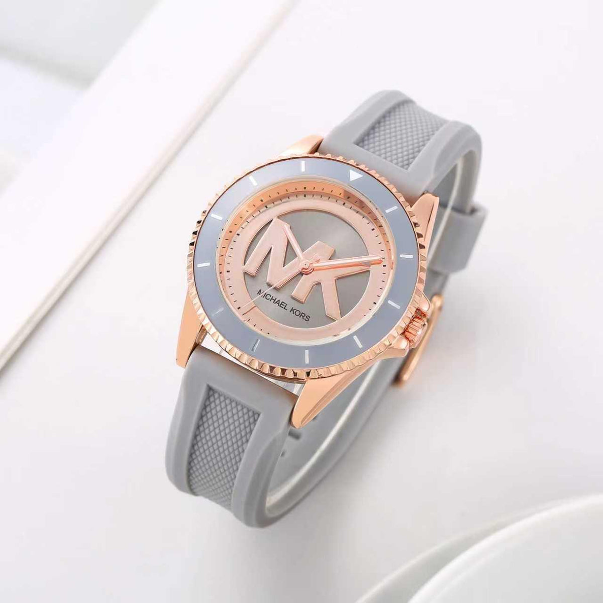 Rubber Belt Women's Premium Watch In Variants Color